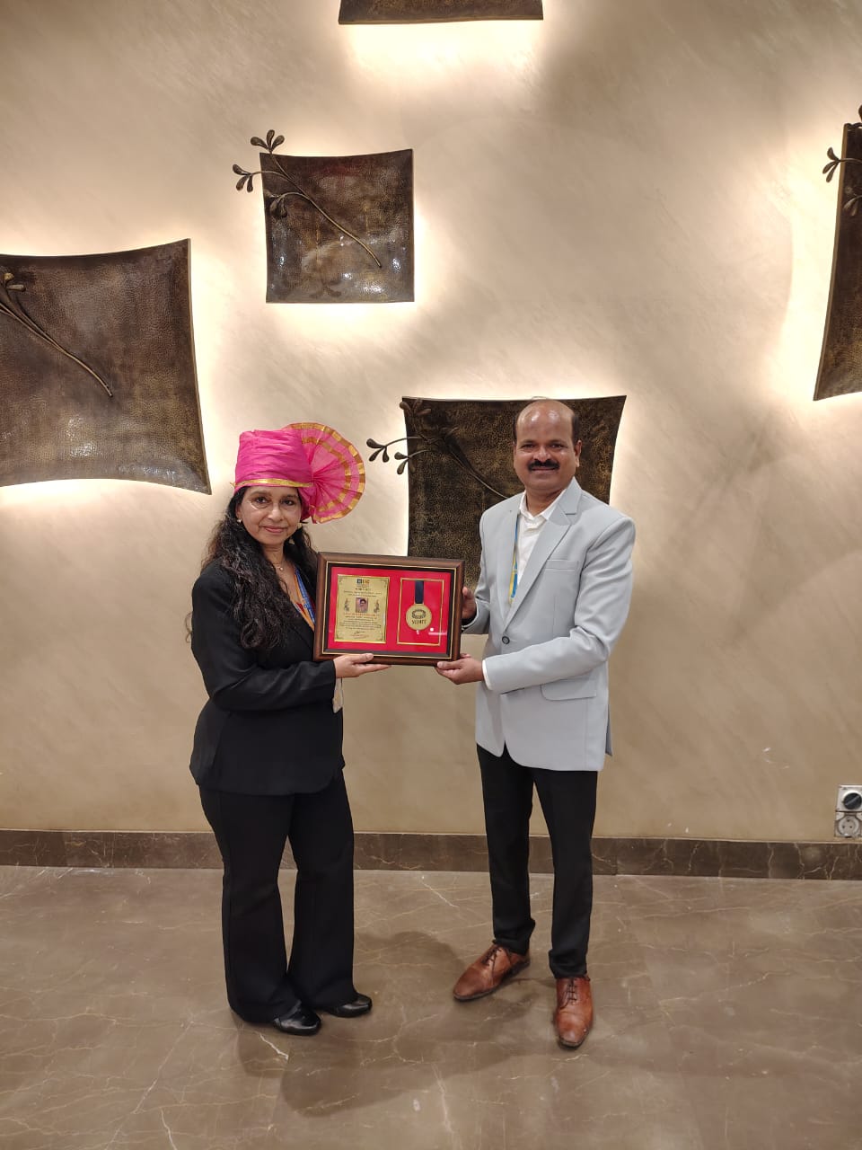 MDRT Trophy Received From DO Mr.Umesh V Pawar