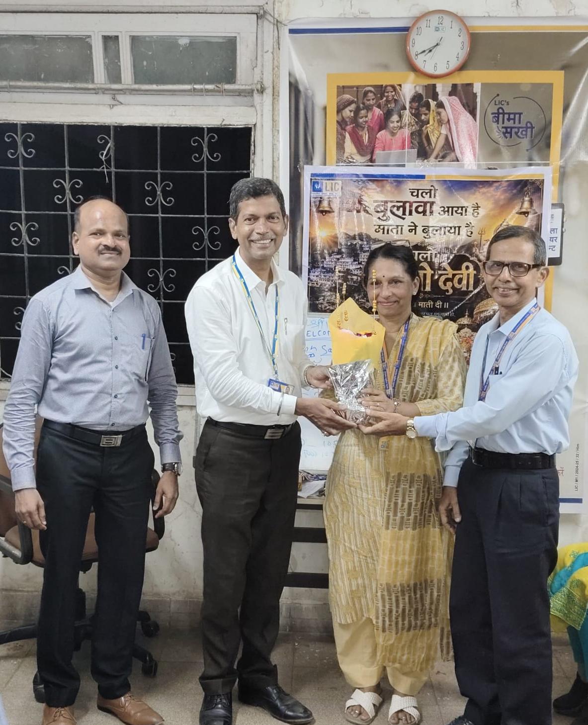Eligible for Chalo Vaishnodevi competition n felicitated by our BM Mr. Manoj Sawant ji @ our Branch no.938 with our DO Mr. Umesh Pawar ji